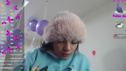 angelie online show from 11/11/25, 03:06