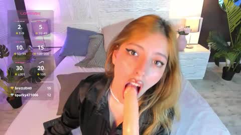 Angelique online show from 10/10/25, 08:30