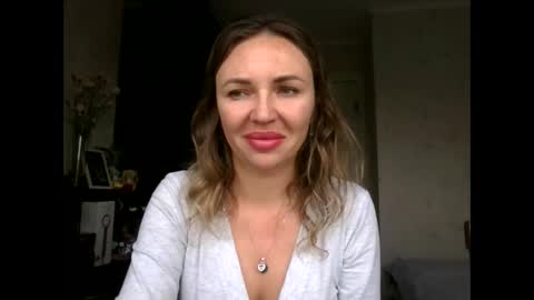 Snapshot of angelinalove28 chatting on 10/12/25, 07:29 angelinalove28 online show from 10/12/25, 07:29