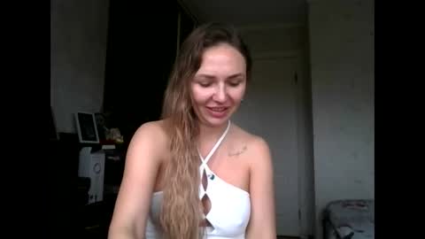 Snapshot of angelinalove28 chatting on 10/25/25, 07:38 angelinalove28 online show from 10/25/25, 07:38