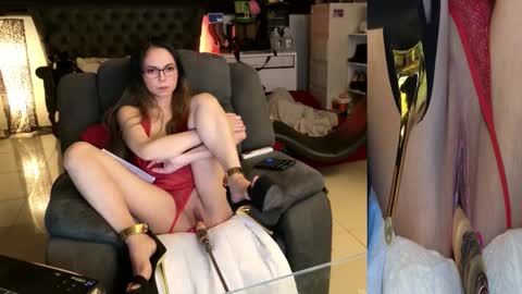 Angel online show from 10/10/25, 09:47