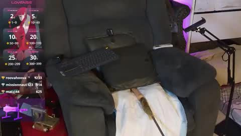 Angel online show from 11/17/25, 04:07