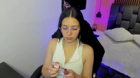 angeline_davies online show from 10/10/25, 04:00