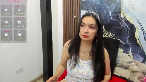 angeline online show from 10/14/25, 08:59