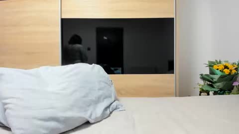 KrystyYo online show from 01/24/25, 05:21