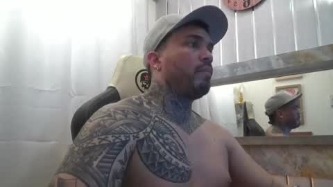 angellatino0 online show from 11/04/25, 03:27