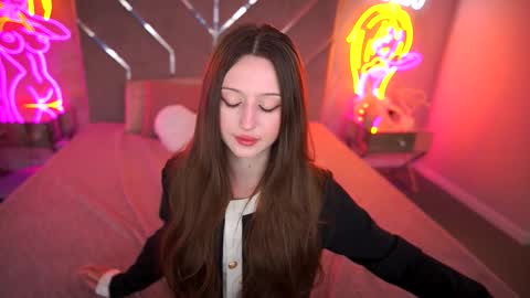 Snapshot of angellblush chatting on 09/22/25, 01:35 AngelBlush online show from 09/22/25, 01:35