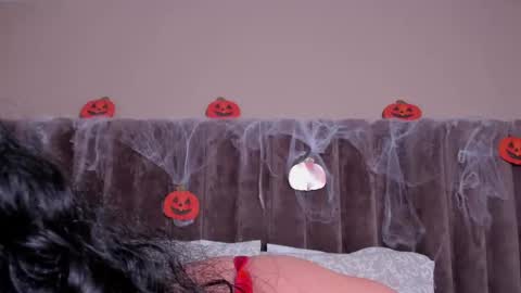 Snapshot of angellong_ chatting on 10/30/25, 03:30 angellong_ online show from 10/30/25, 03:30