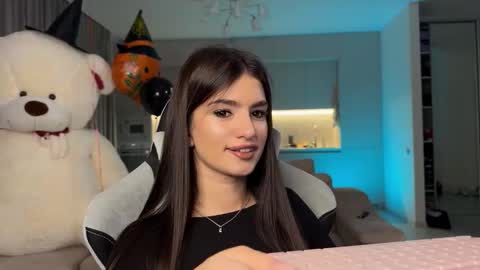 angelmi171 online show from 11/04/25, 08:52