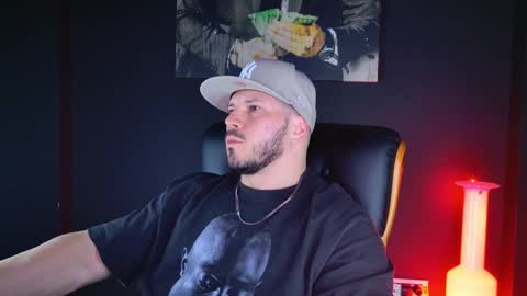 Snapshot of angeloeric chatting on 12/07/24, 06:15 BlackWolf online show from 12/07/24, 06:15