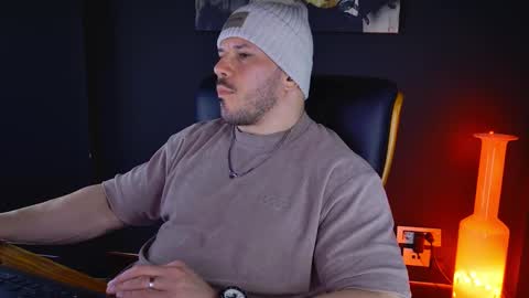 Snapshot of angeloeric chatting on 02/13/25, 10:23 BlackWolf online show from 02/13/25, 10:23
