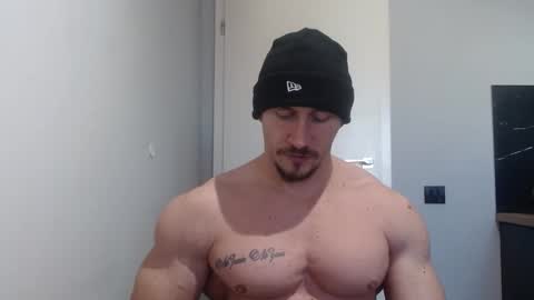 Snapshot of angelofit chatting on 02/09/25, 01:46 ------- SEX SHOW WITH GUYS AND GIRLS MUSCLE SHOW online show from 02/09/25, 01:46