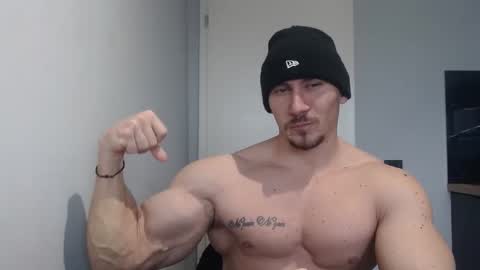 Snapshot of angelofit chatting on 02/16/25, 12:21 ------- SEX SHOW WITH GUYS AND GIRLS MUSCLE SHOW online show from 02/16/25, 12:21