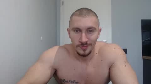 Snapshot of angelofit chatting on 02/19/25, 01:06 ------- SEX SHOW WITH GUYS AND GIRLS MUSCLE SHOW online show from 02/19/25, 01:06