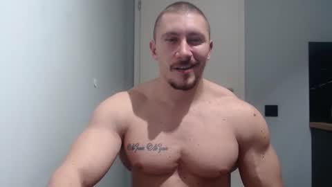 Snapshot of angelofit chatting on 02/26/25, 06:54 ------- SEX SHOW WITH GUYS AND GIRLS MUSCLE SHOW online show from 02/26/25, 06:54