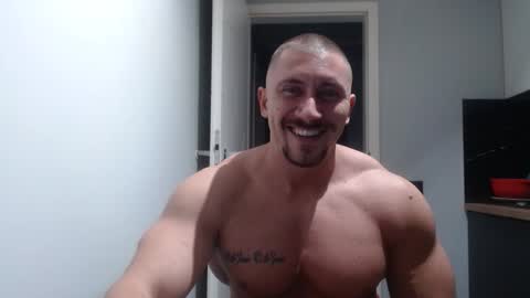 Snapshot of angelofit chatting on 11/05/25, 05:46 ------- SEX SHOW WITH GUYS AND GIRLS MUSCLE SHOW online show from 11/05/25, 05:46