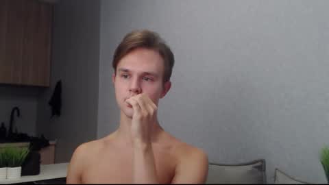 Angel online show from 10/19/25, 08:37