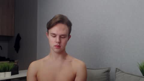 Angel online show from 11/20/25, 09:09