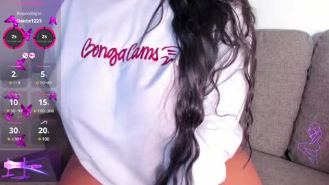 Snapshot of angelrouse1 chatting on 01/22/25, 02:56 angelrouse1 online show from 01/22/25, 02:56