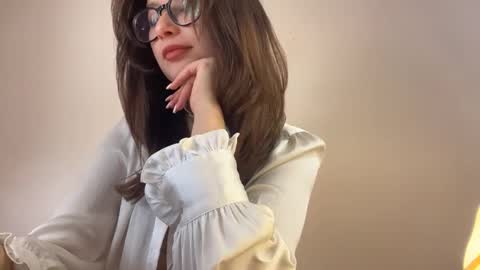 Lisa online show from 10/14/25, 11:33