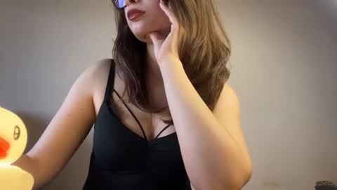 Lisa online show from 10/15/25, 02:50