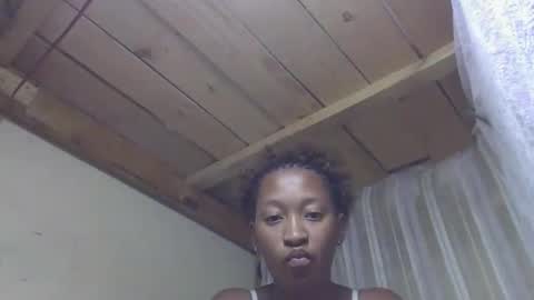 Snapshot of angevannessa chatting on 10/12/25, 08:57 ange online show from 10/12/25, 08:57