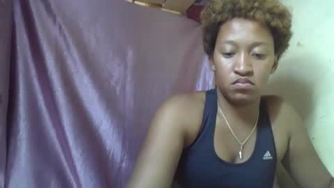 Snapshot of angevannessa chatting on 11/14/25, 09:52 ange online show from 11/14/25, 09:52