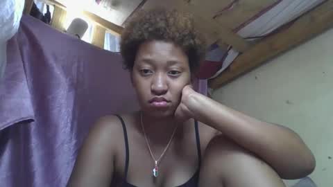 Snapshot of angevannessa chatting on 11/16/25, 04:51 ange online show from 11/16/25, 04:51