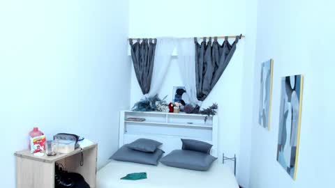 A N G I E.  online show from 02/07/25, 03:23