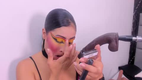 A N G I E.  online show from 10/16/25, 09:16