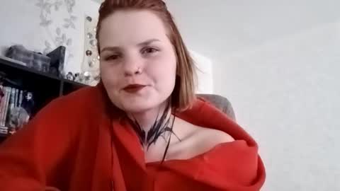 Snapshot of anglewiemann chatting on 10/16/25, 11:11 Lana online show from 10/16/25, 11:11