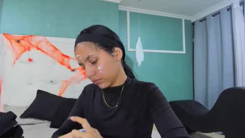 Ania online show from 10/26/25, 12:55