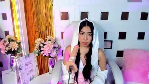 Snapshot of aniie_west chatting on 03/05/25, 03:18 aniie_west online show from 03/05/25, 03:18