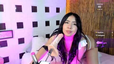 Snapshot of aniie_west chatting on 03/06/25, 09:42 aniie_west online show from 03/06/25, 09:42