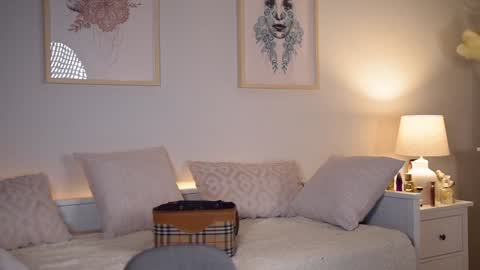     online show from 12/02/24, 02:08