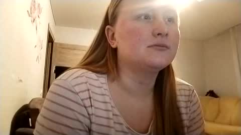 Snapshot of anika_lipps chatting on 10/18/25, 10:10 Anika online show from 10/18/25, 10:10