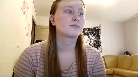 Snapshot of anika_lipps chatting on 10/23/25, 01:10 Anika online show from 10/23/25, 01:10