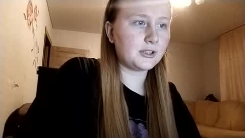 Snapshot of anika_lipps chatting on 11/12/25, 05:57 Anika online show from 11/12/25, 05:57