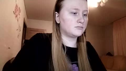 Snapshot of anika_lipps chatting on 11/14/25, 05:55 Anika online show from 11/14/25, 05:55