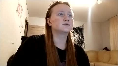 Snapshot of anika_lipps chatting on 11/16/25, 07:52 Anika online show from 11/16/25, 07:52