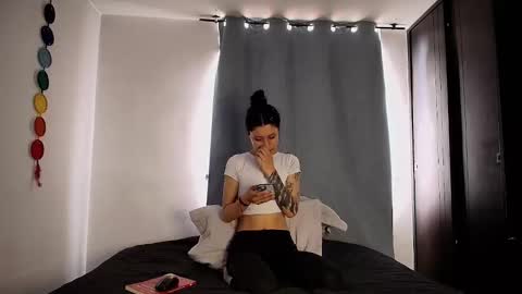 Snapshot of anika_lowen chatting on 10/14/25, 04:52 Anika And Lowen Your Thumbs Up Are Super Important For Us online show from 10/14/25, 04:52