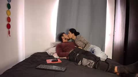 Snapshot of anika_lowen chatting on 10/16/25, 03:46 Anika And Lowen Your Thumbs Up Are Super Important For Us online show from 10/16/25, 03:46