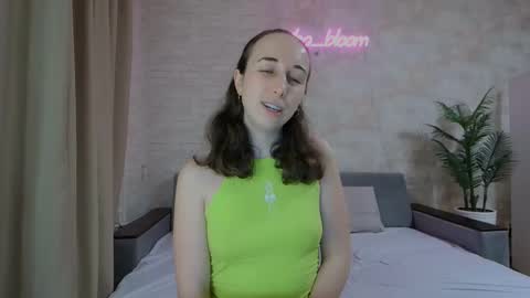 Snapshot of anikabloom chatting on 01/13/25, 07:00 anikabloom online show from 01/13/25, 07:00