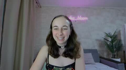 Snapshot of anikabloom chatting on 01/28/25, 04:39 anikabloom online show from 01/28/25, 04:39