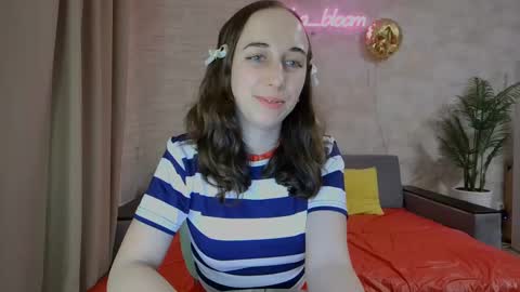 Snapshot of anikabloom chatting on 02/24/25, 11:52 anikabloom online show from 02/24/25, 11:52