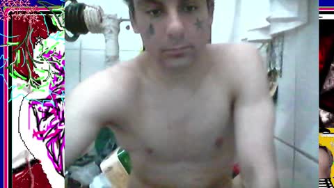 Snapshot of animebruxaschocolates chatting on 01/01/25, 04:50 Resident Evil online show from 01/01/25, 04:50