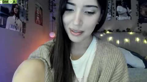 Snapshot of anisa_sweet chatting on 10/18/25, 05:54 Anisa Moan from LovenseWet from Tip MenuOpen for Private online show from 10/18/25, 05:54