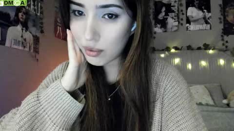 Snapshot of anisa_sweet chatting on 10/19/25, 10:27 Anisa Moan from LovenseWet from Tip MenuOpen for Private online show from 10/19/25, 10:27