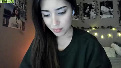 Snapshot of anisa_sweet chatting on 10/22/25, 03:07 Anisa Moan from LovenseWet from Tip MenuOpen for Private online show from 10/22/25, 03:07