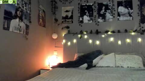 Snapshot of anisa_sweet chatting on 10/24/25, 08:11 Anisa Moan from LovenseWet from Tip MenuOpen for Private online show from 10/24/25, 08:11